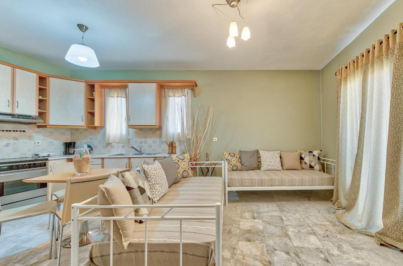 Avesta Apartments - 200M From The Beach Vasilikí Buitenkant foto